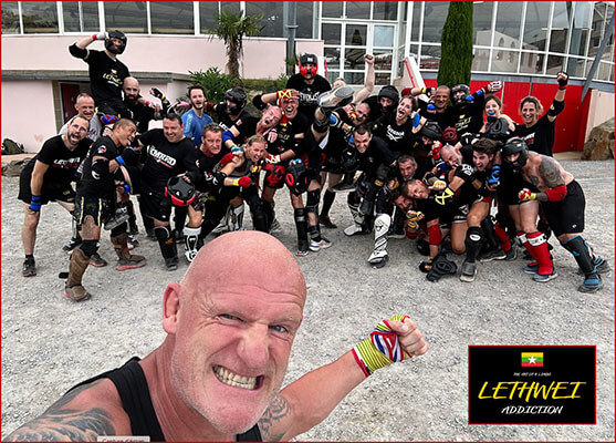Groupe Lethwei en folie